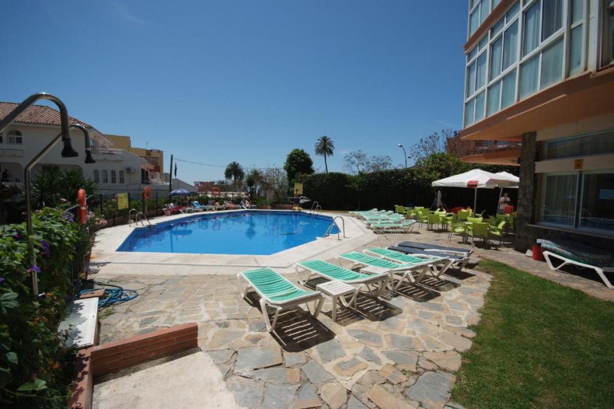 APARTAMENTOS DORAMAR