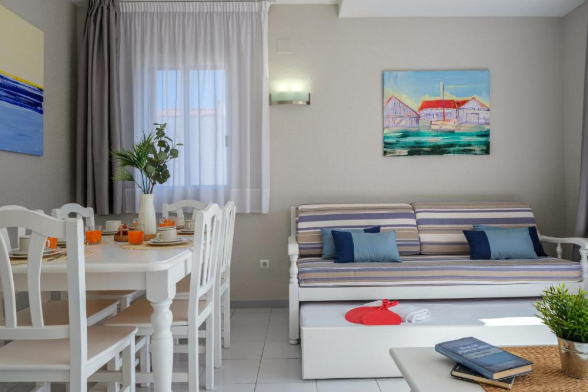 Apartamentos Estival Park