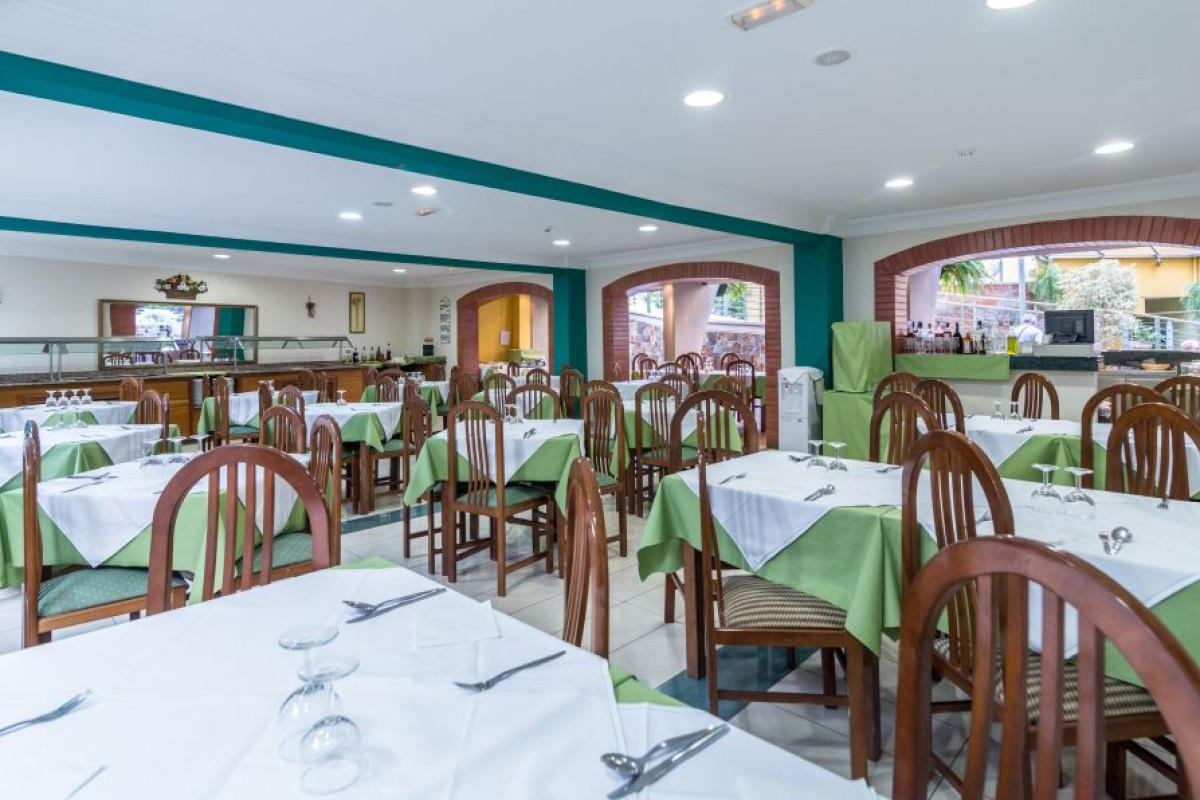 Apartamentos La Carabela