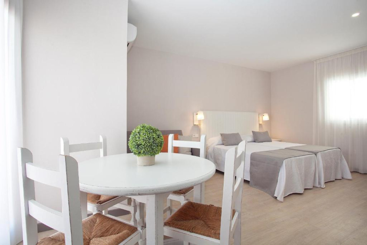 APARTAMENTOS RIBERA