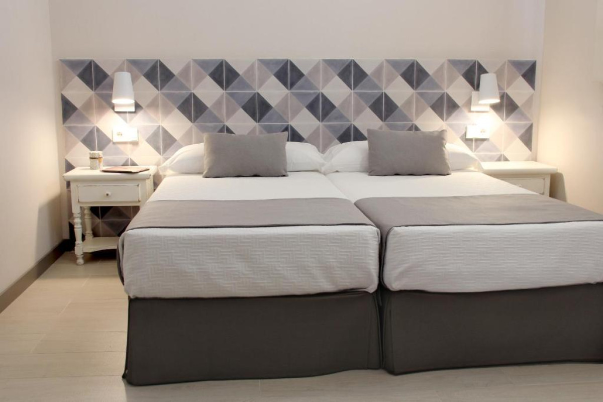 APARTAMENTOS RIBERA