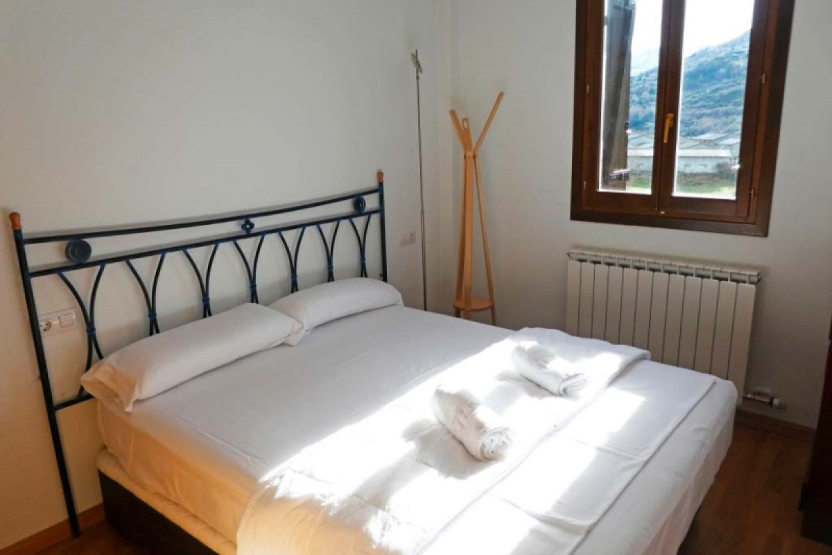 Apartamentos Sallent De Gallego 3000