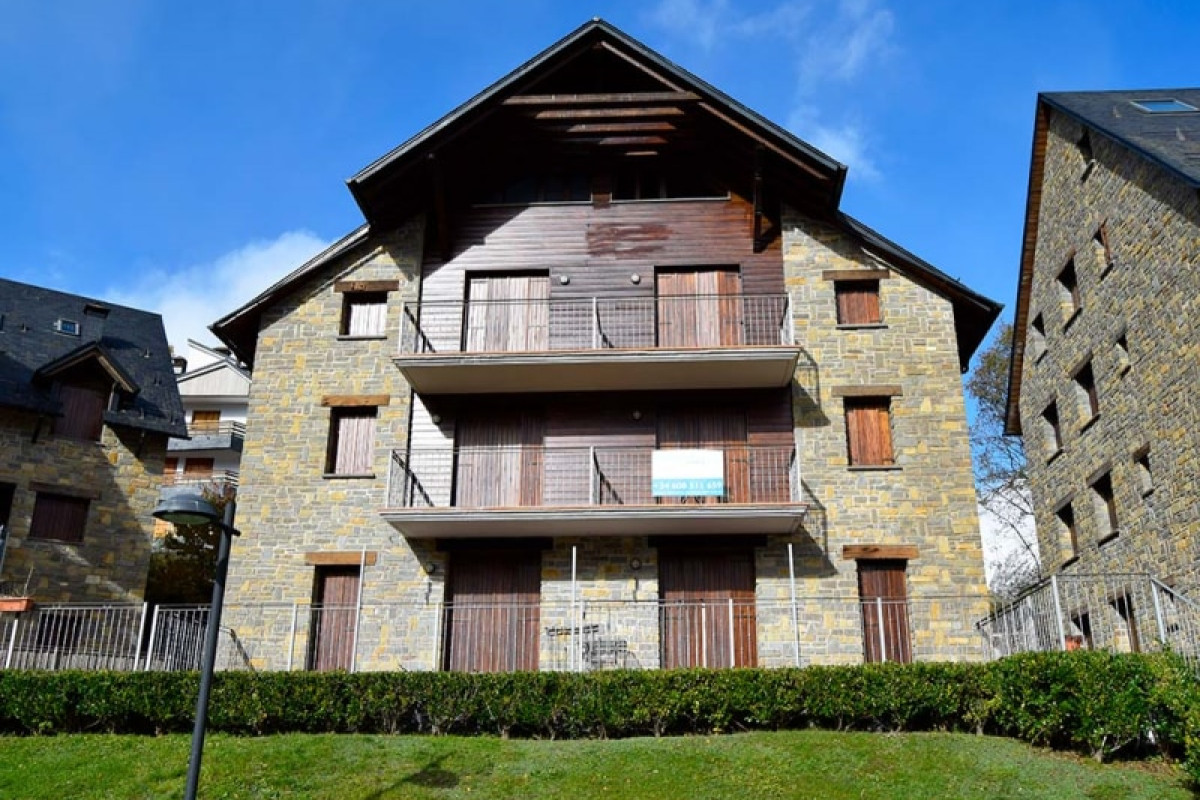 Apartamentos Sallent De Gallego 3000