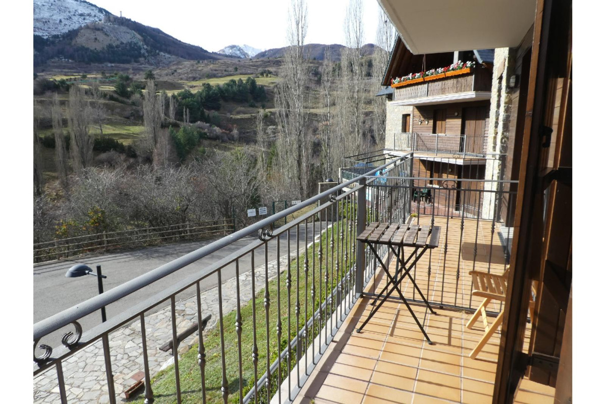 Apartamentos Sallent-Escarrilla 3000
