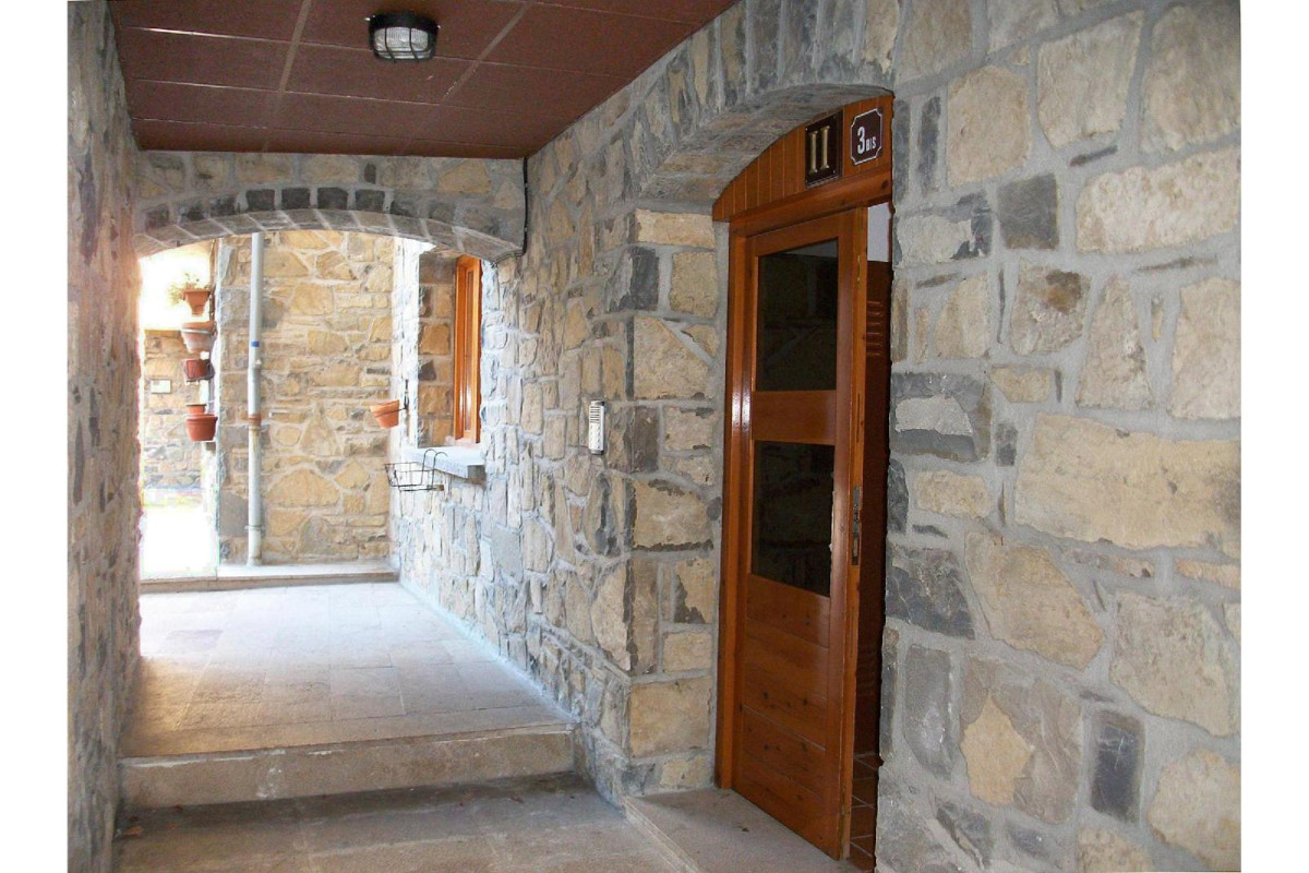 Apartamentos Sallent-Escarrilla 3000