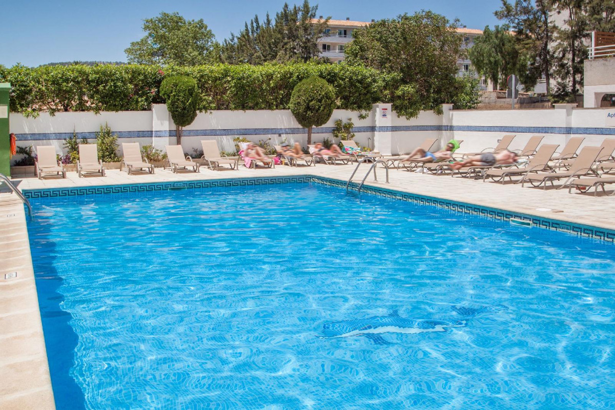 APARTAMENTOS SOL Y VERA