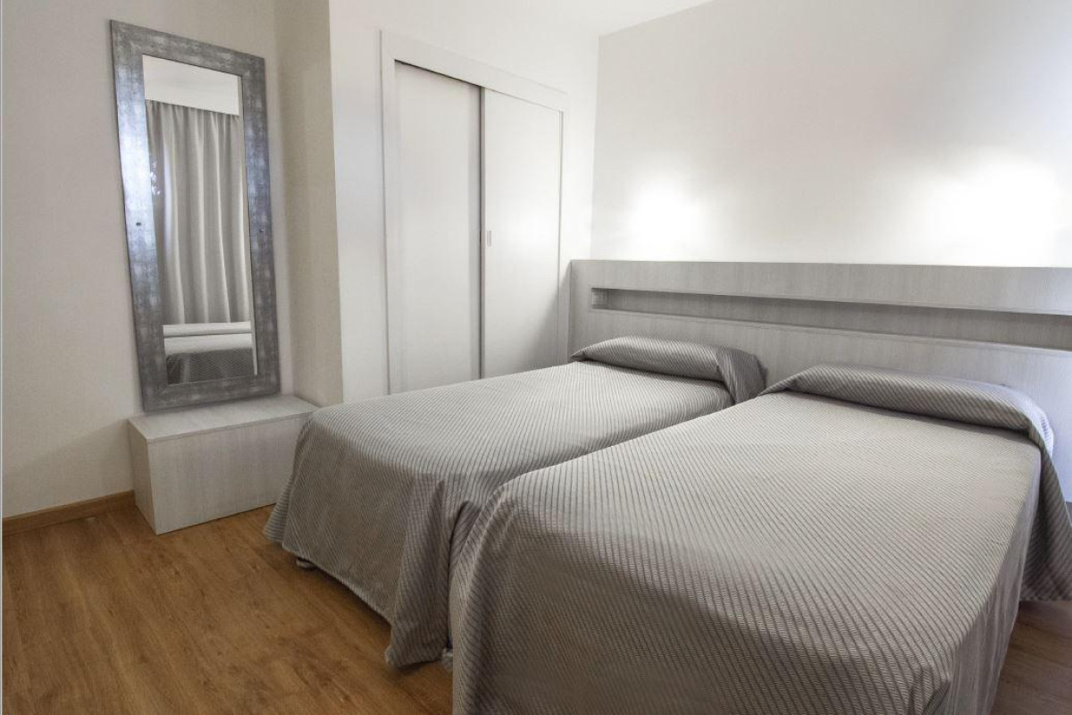 APARTAMENTOS SOL Y VERA