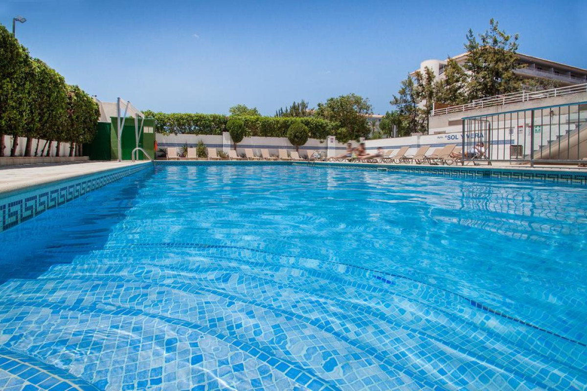APARTAMENTOS SOL Y VERA