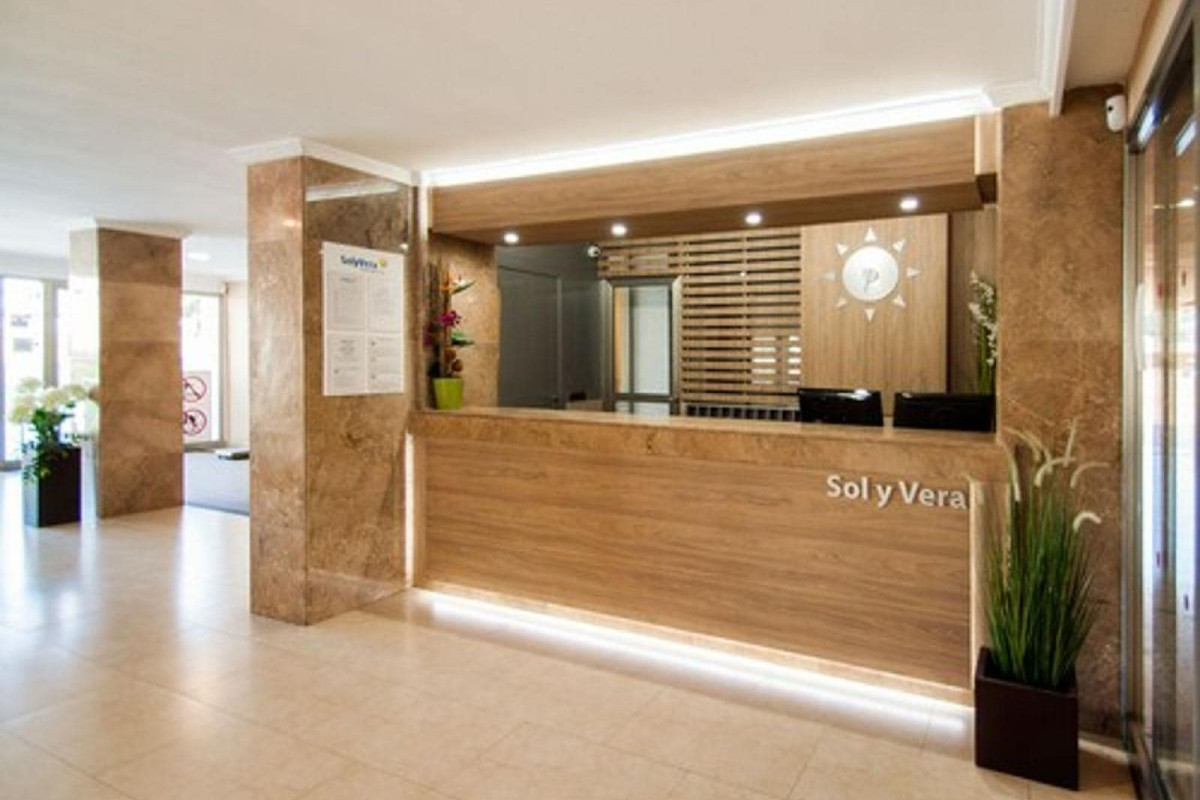 APARTAMENTOS SOL Y VERA