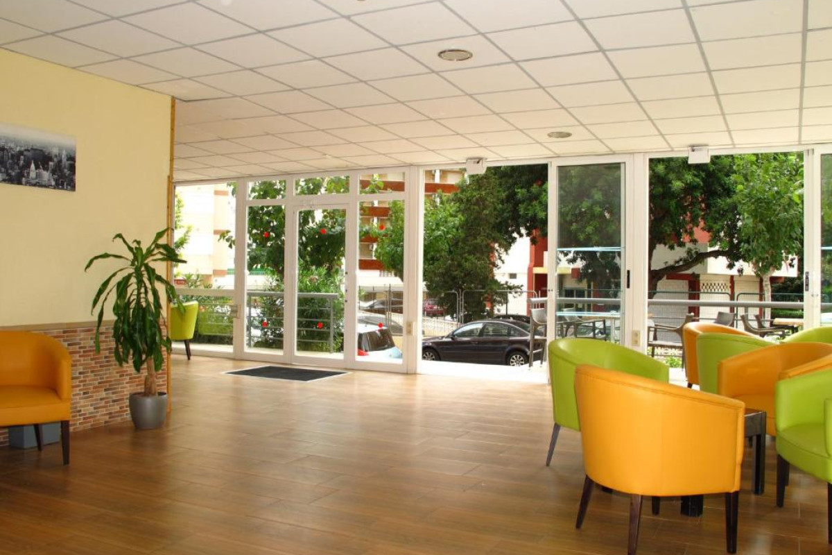 APARTAMENTOS VISTAMAR