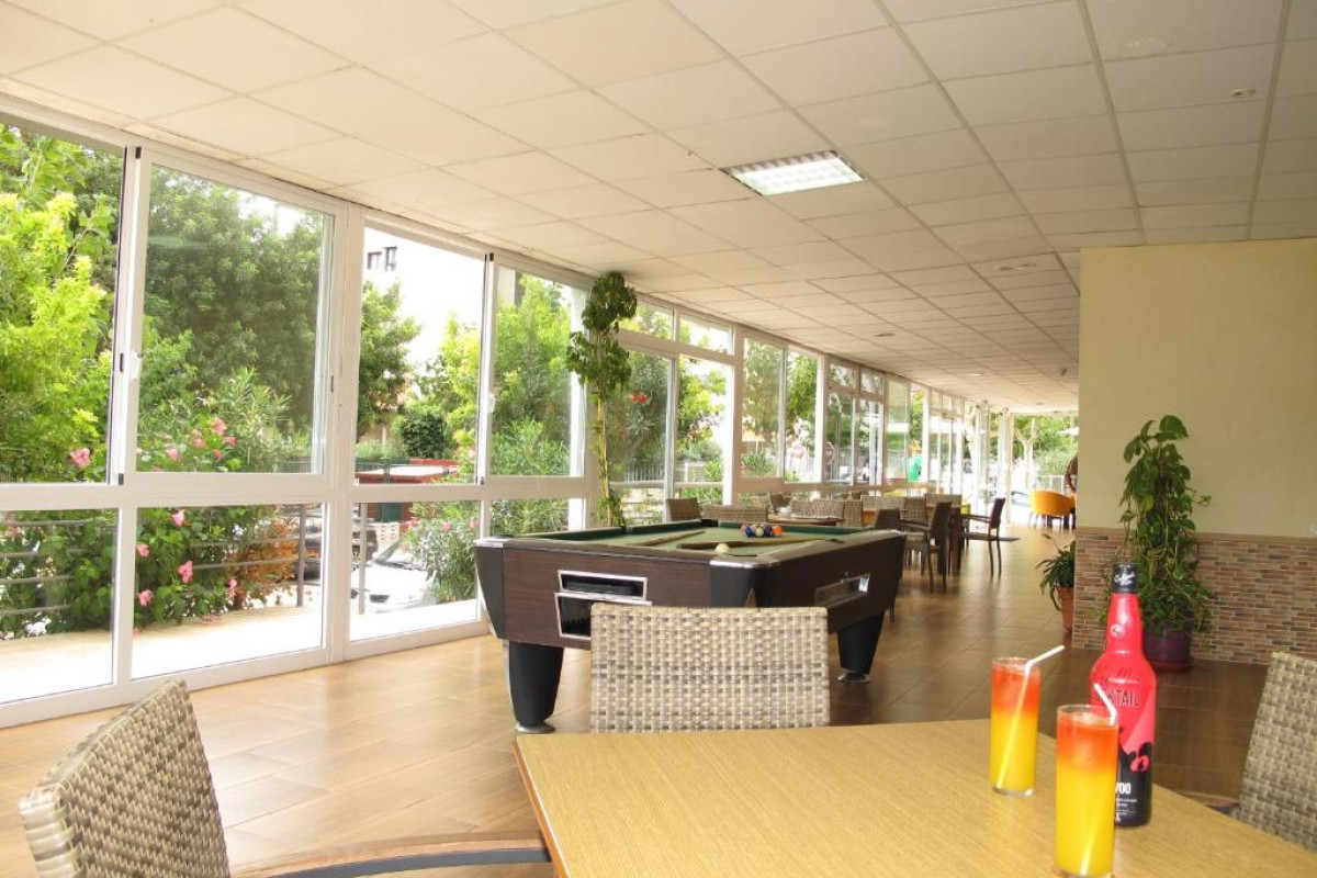 APARTAMENTOS VISTAMAR