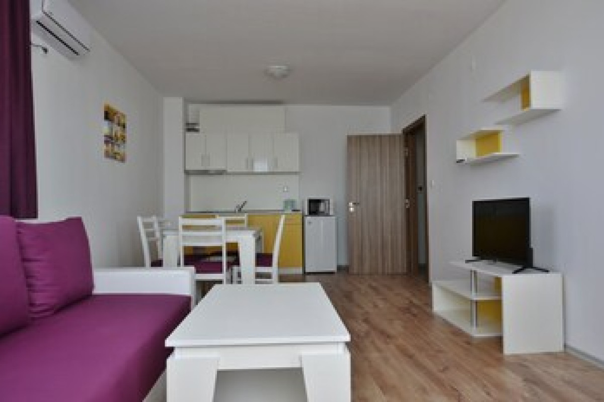 APARTCOMPLEX CHATEAU AHELOY