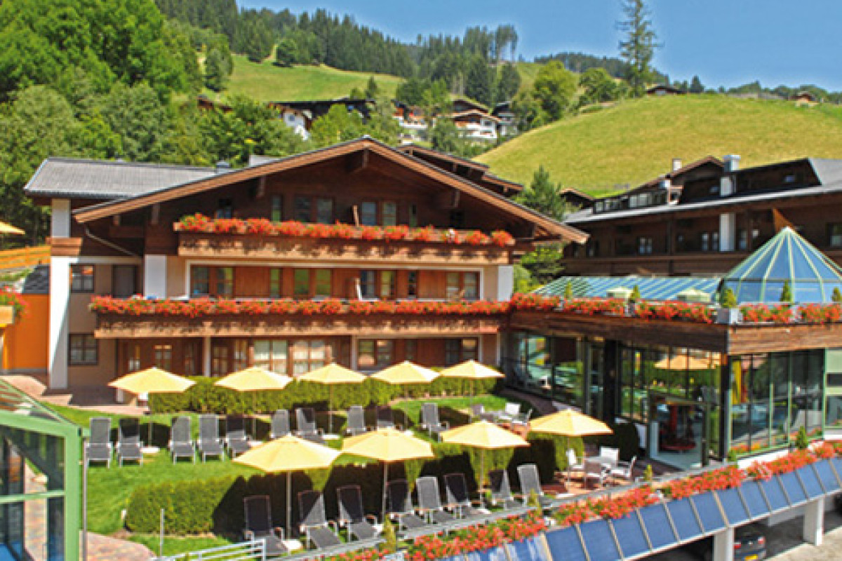 Aparthotel Adler