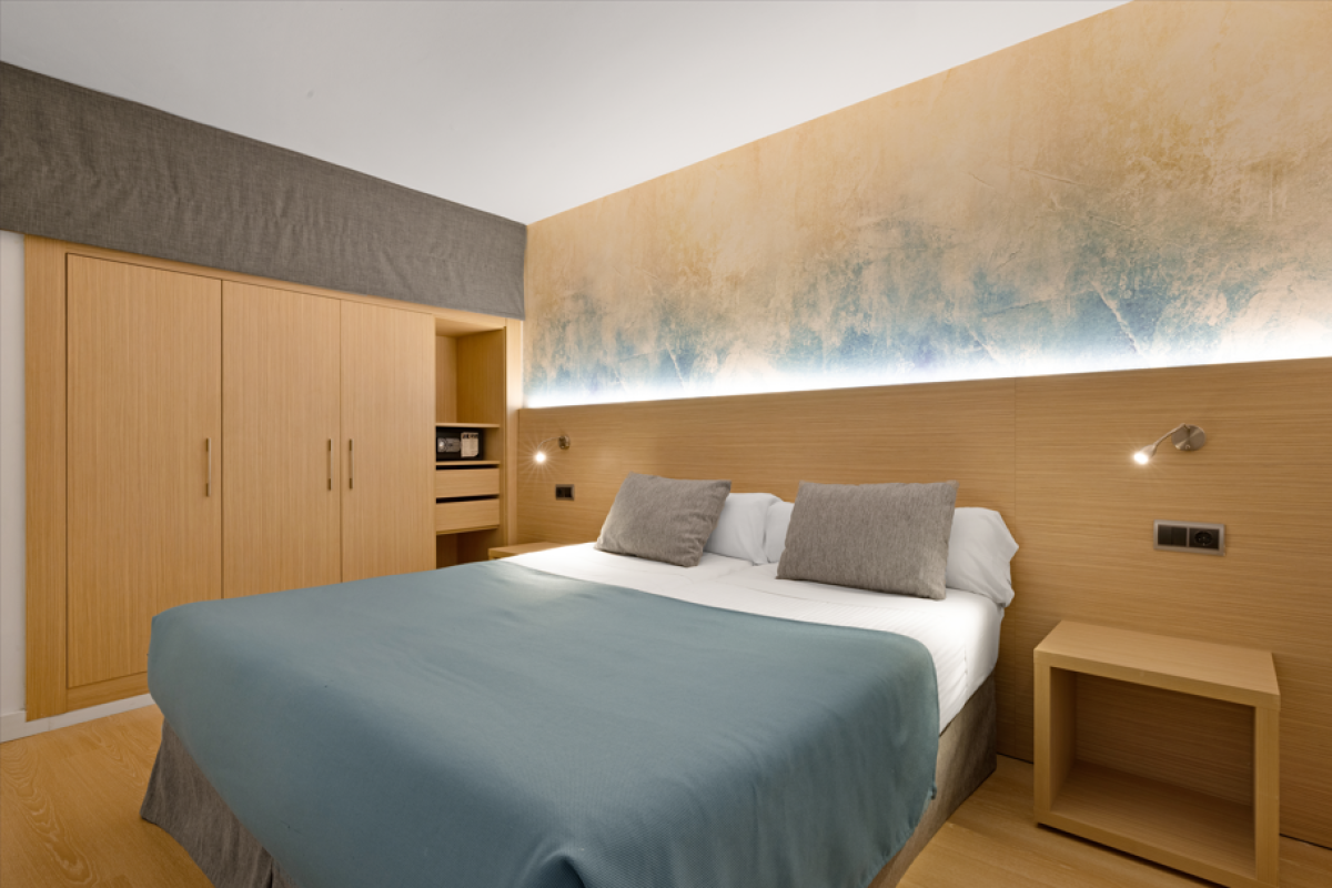 Aparthotel Fontanellas Playa