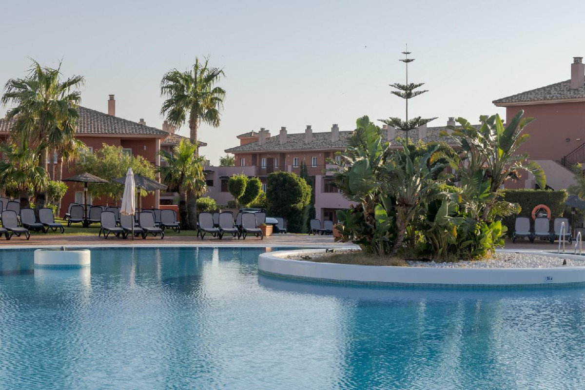 Aparthotel Ilunion Sancti Petri
