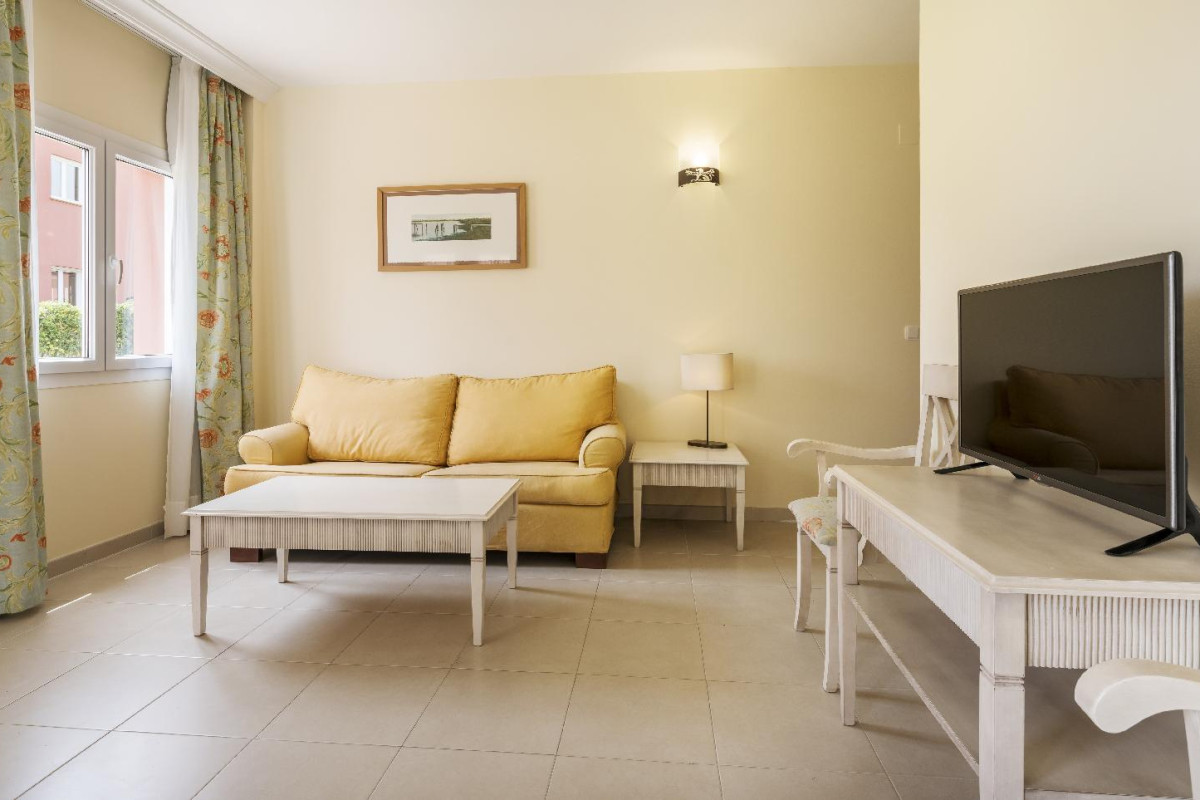 Aparthotel Ilunion Sancti Petri