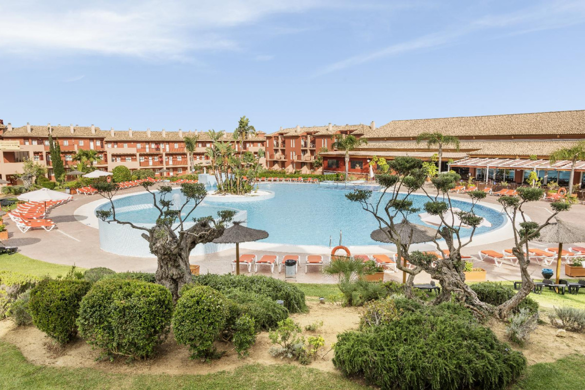 Aparthotel Ilunion Sancti Petri