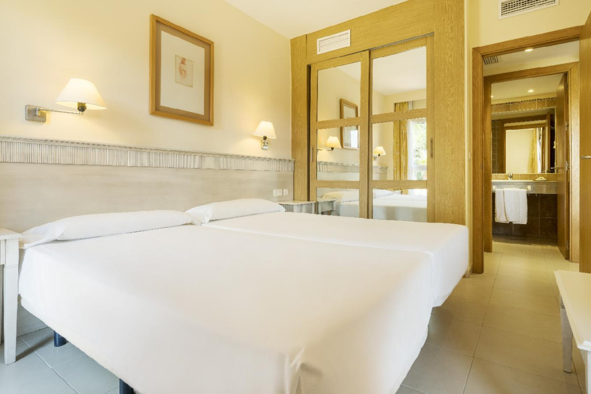 Aparthotel Ilunion Sancti Petri