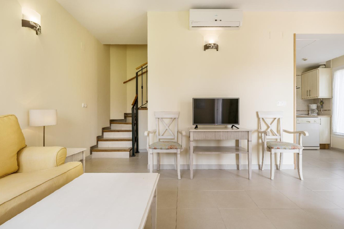 Aparthotel Ilunion Sancti Petri