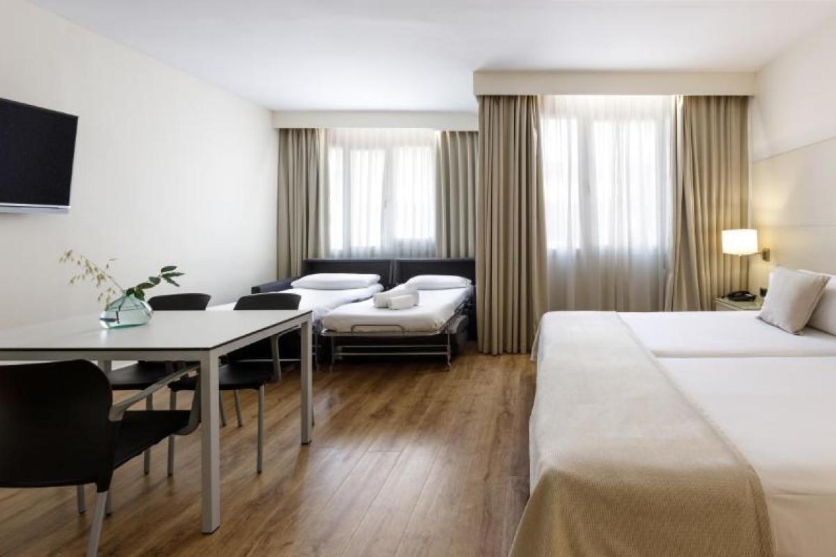 Aparthotel Mariano Cubi