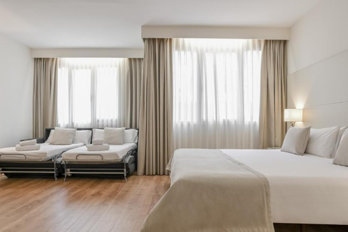 Aparthotel Mariano Cubi
