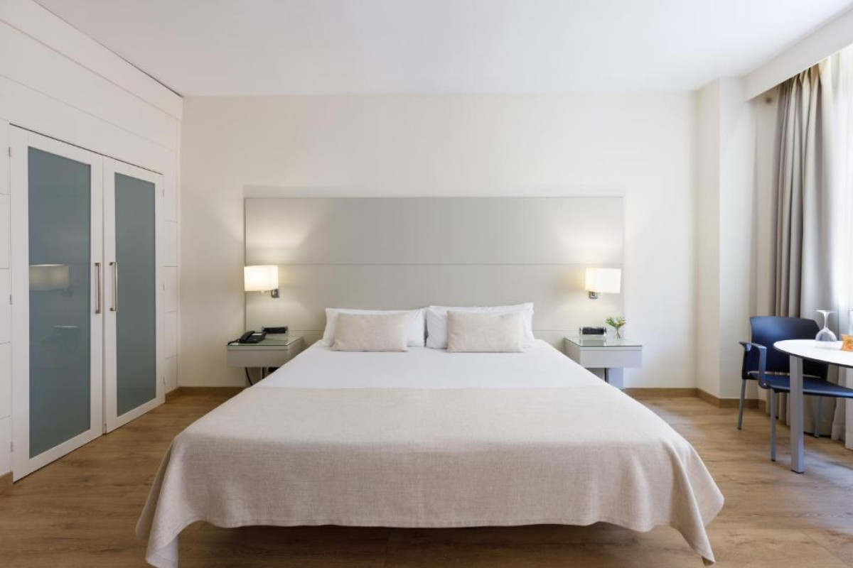 Aparthotel Mariano Cubi