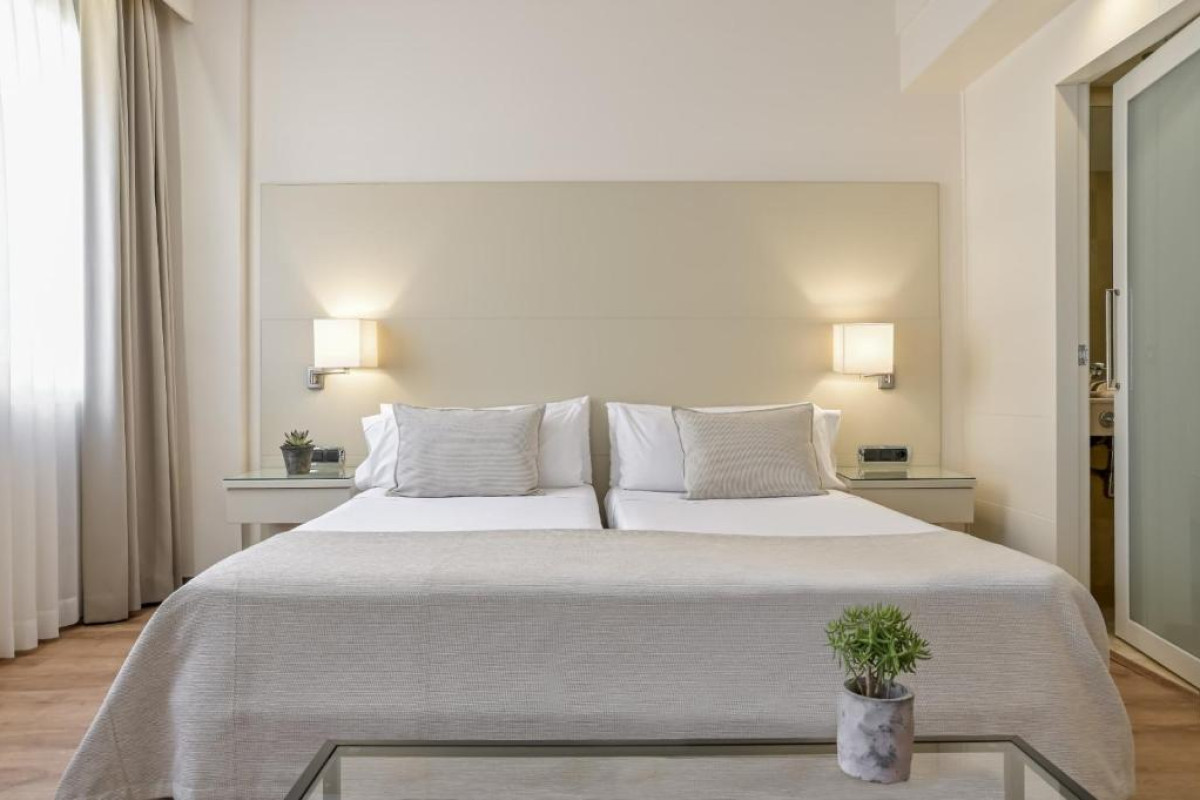 Aparthotel Mariano Cubi