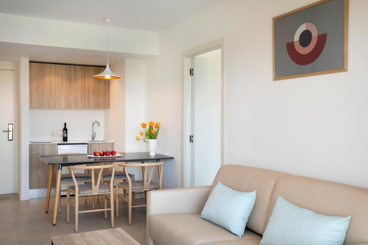 Aparthotel Marina Drach