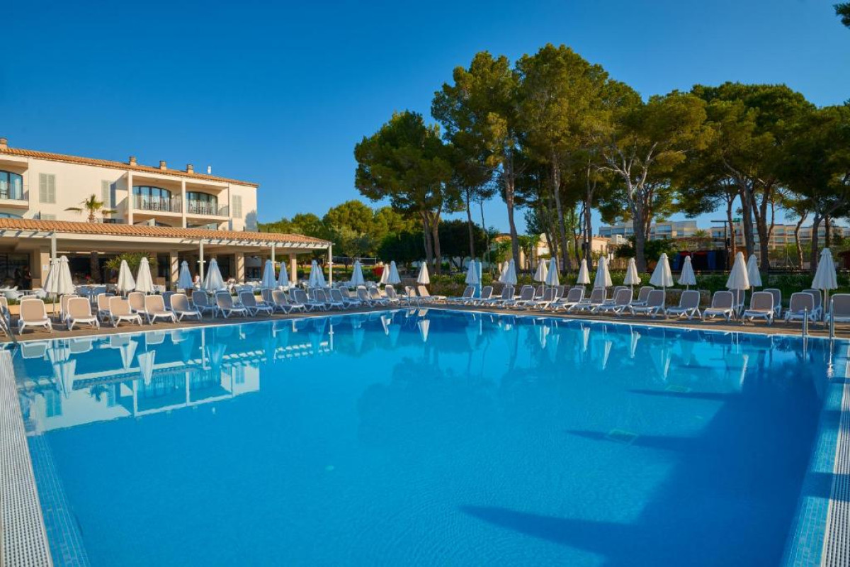 Aparthotel Protur Floriana Resort