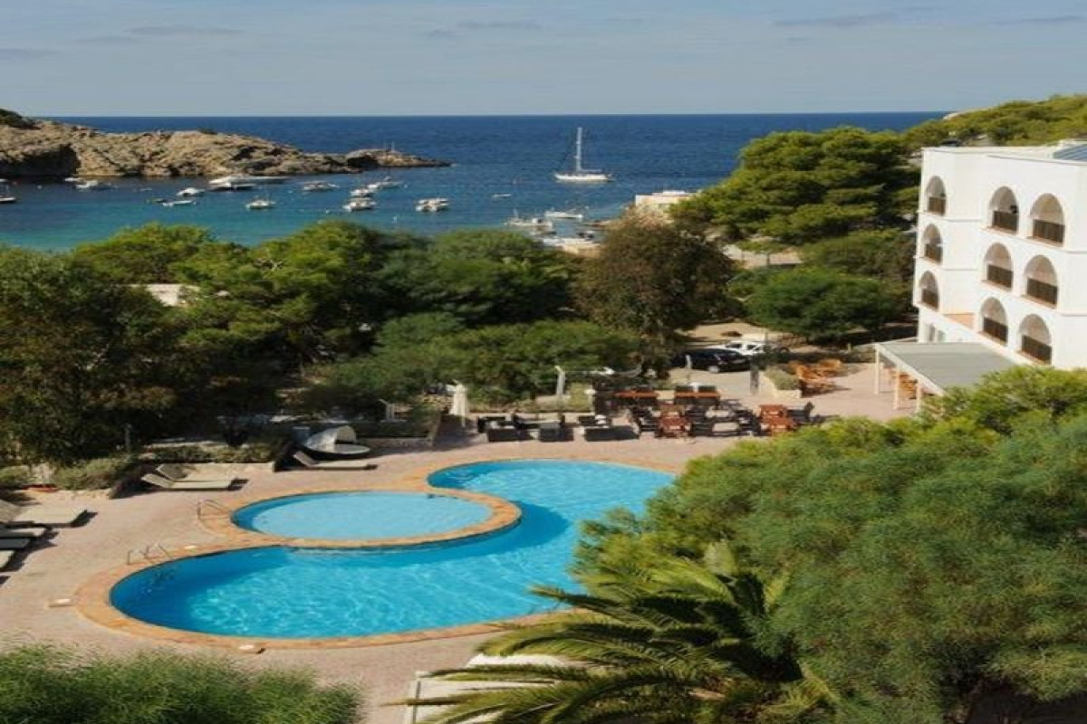 Aparthotel Puerto Cala Vadella