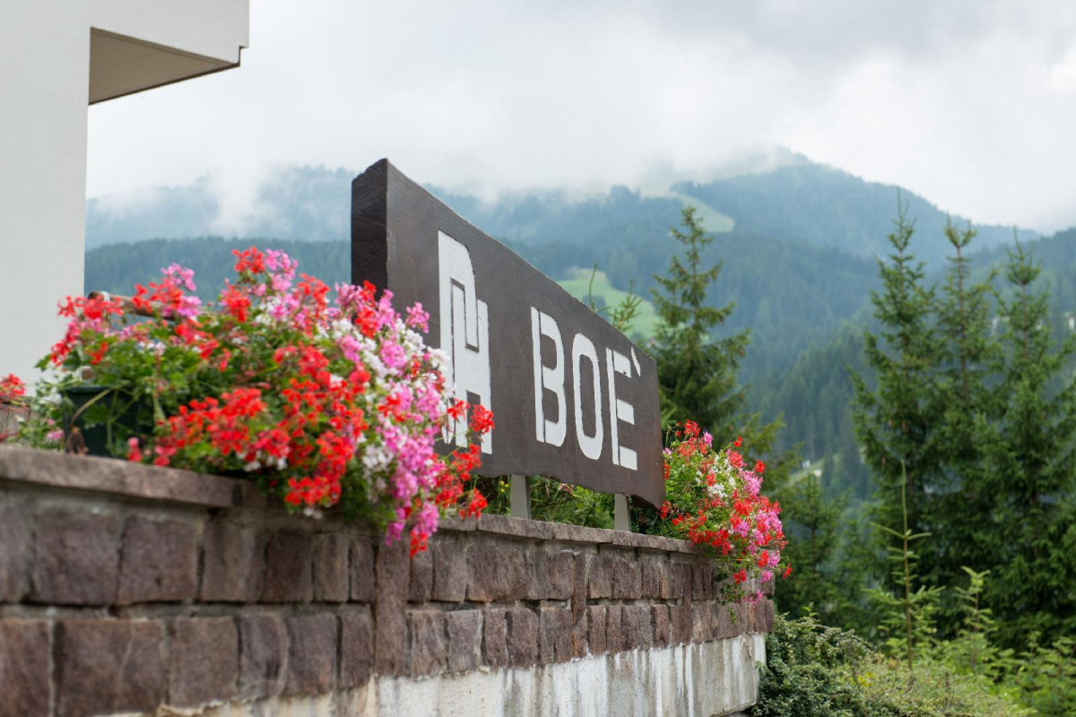 Apartments Boè