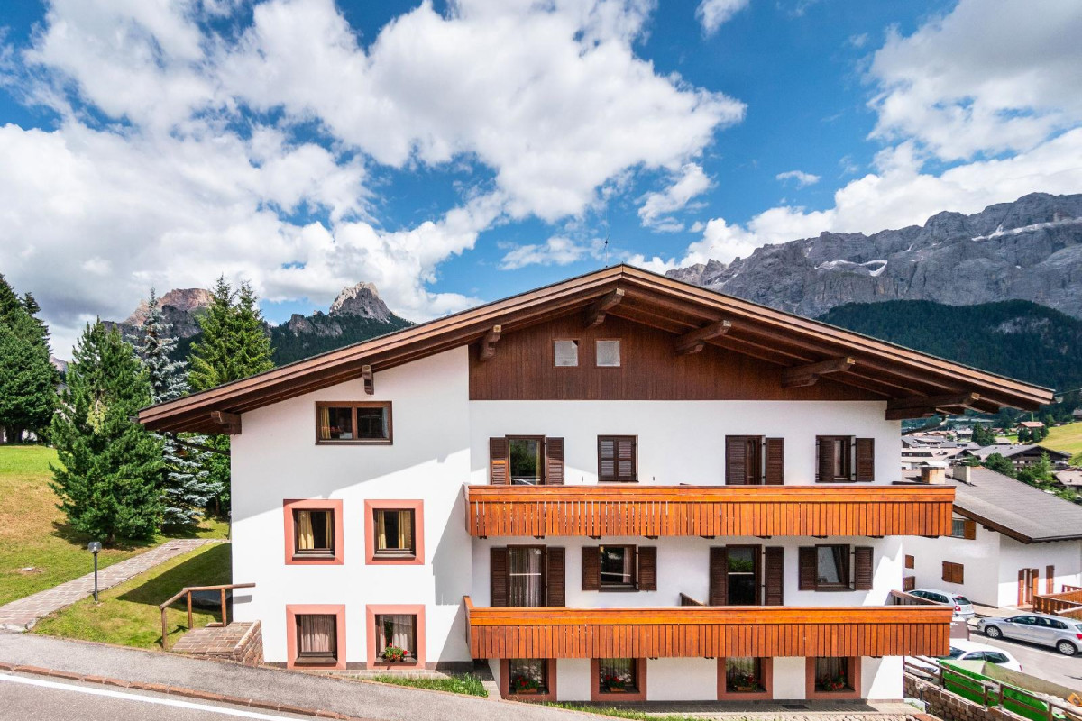Apartments Lores