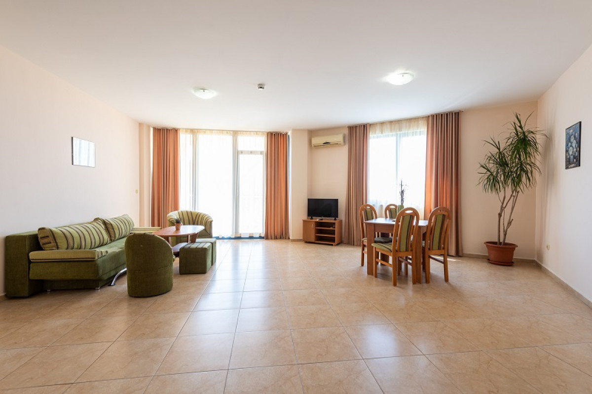 APARTMENTS TRAKIA PLAZA