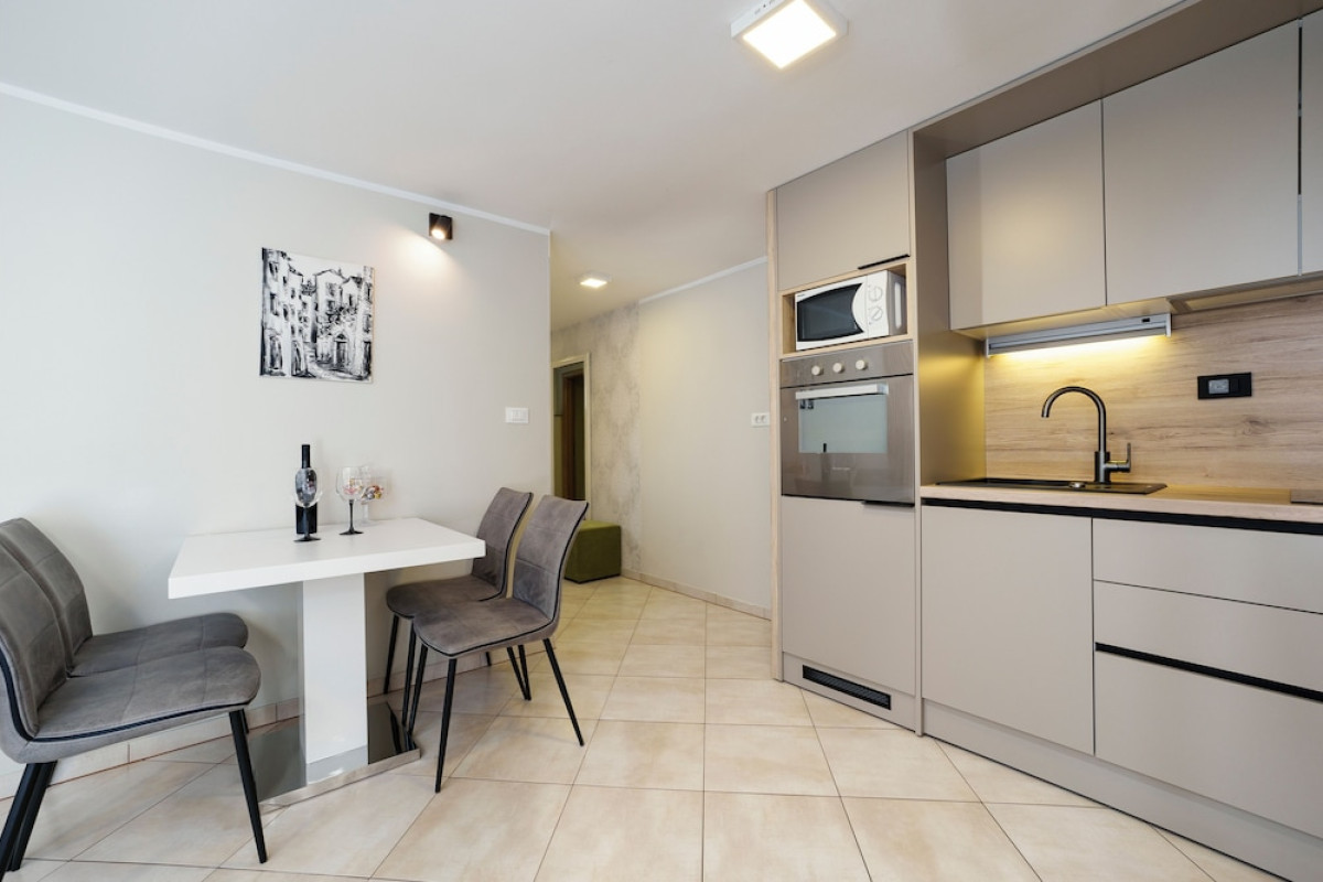 APARTMENTS VILLA KARLA