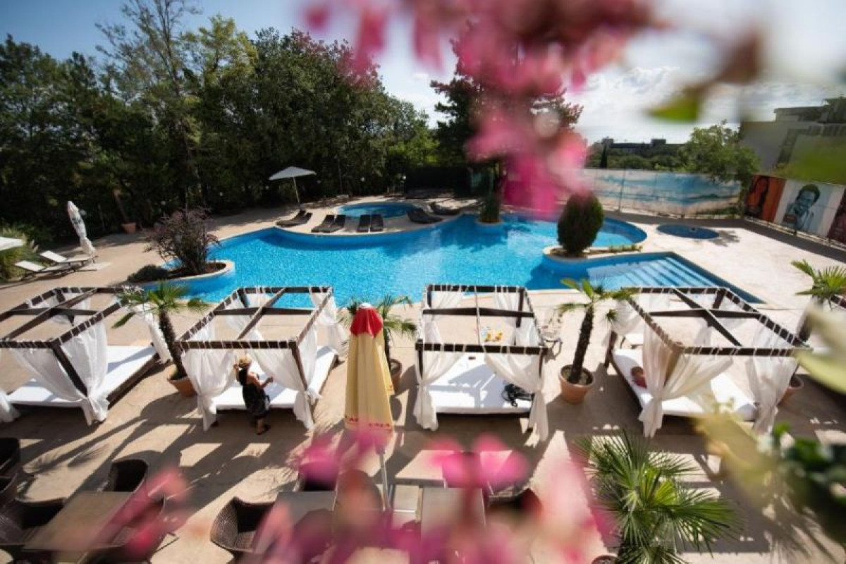 APOLLO GOLDEN SANDS