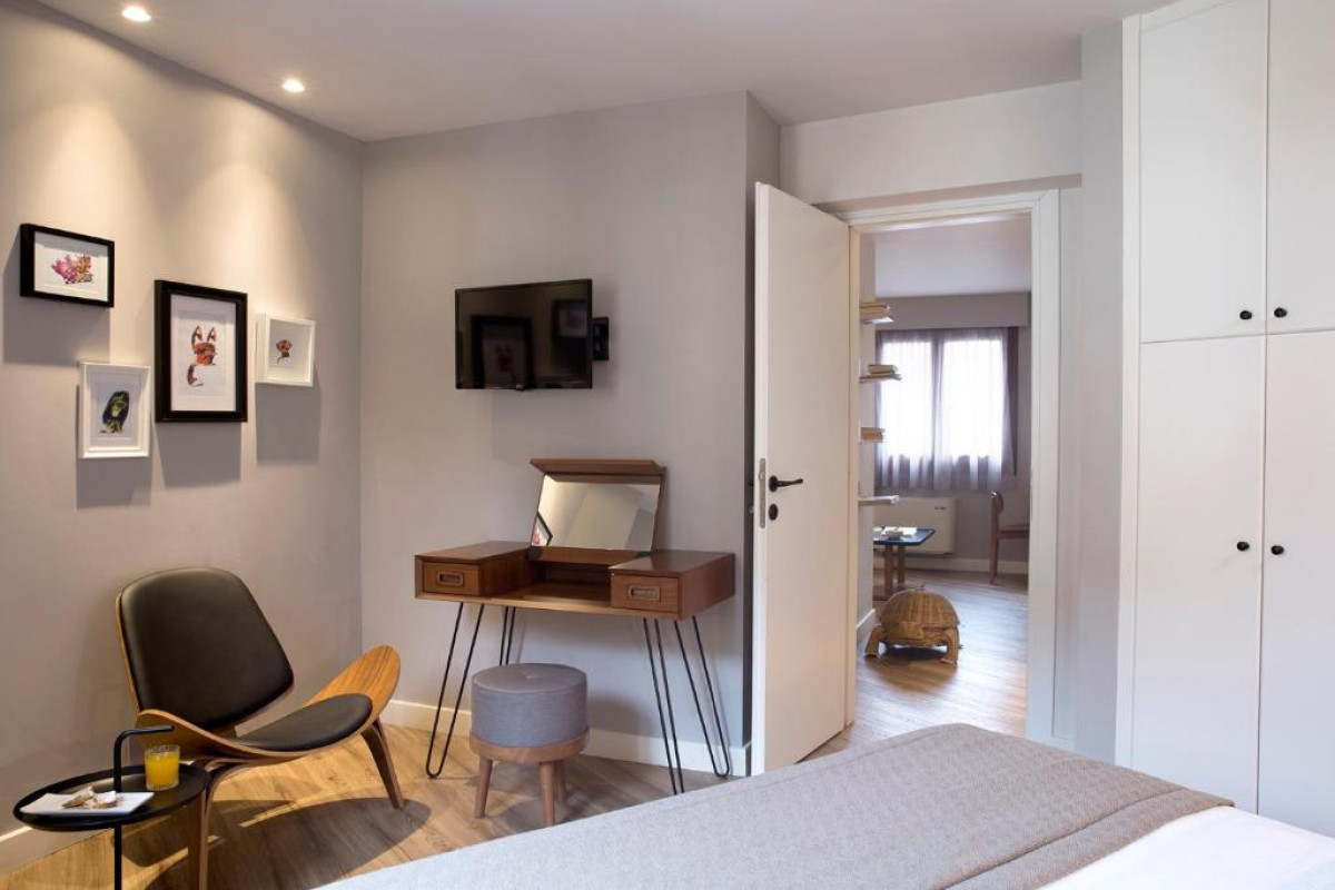 Apollon Library Suites