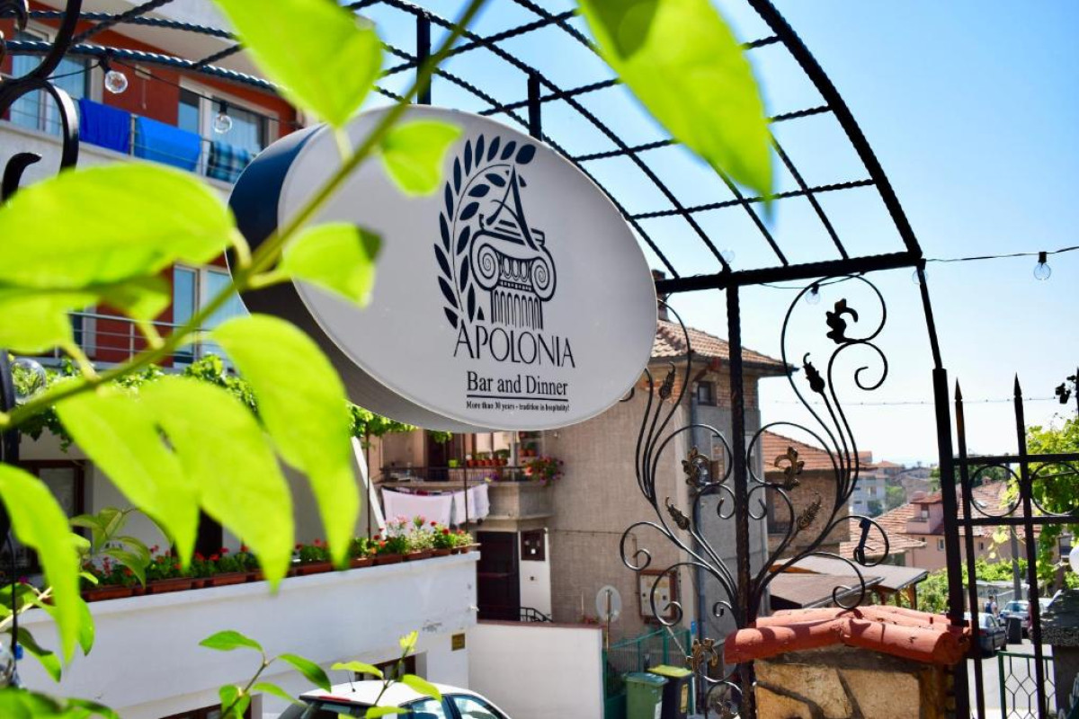 Apolonia Hotel