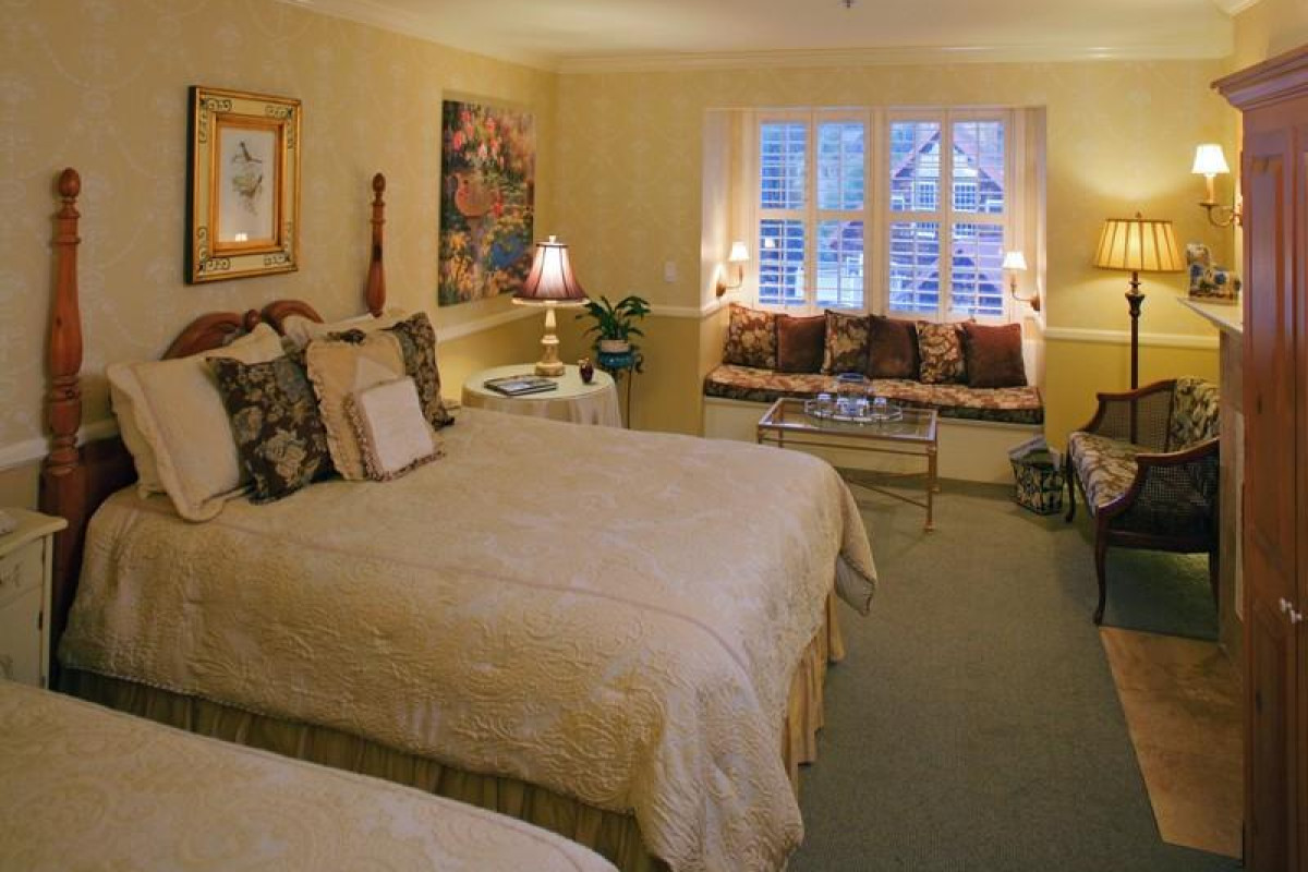 Apple Farm Inn