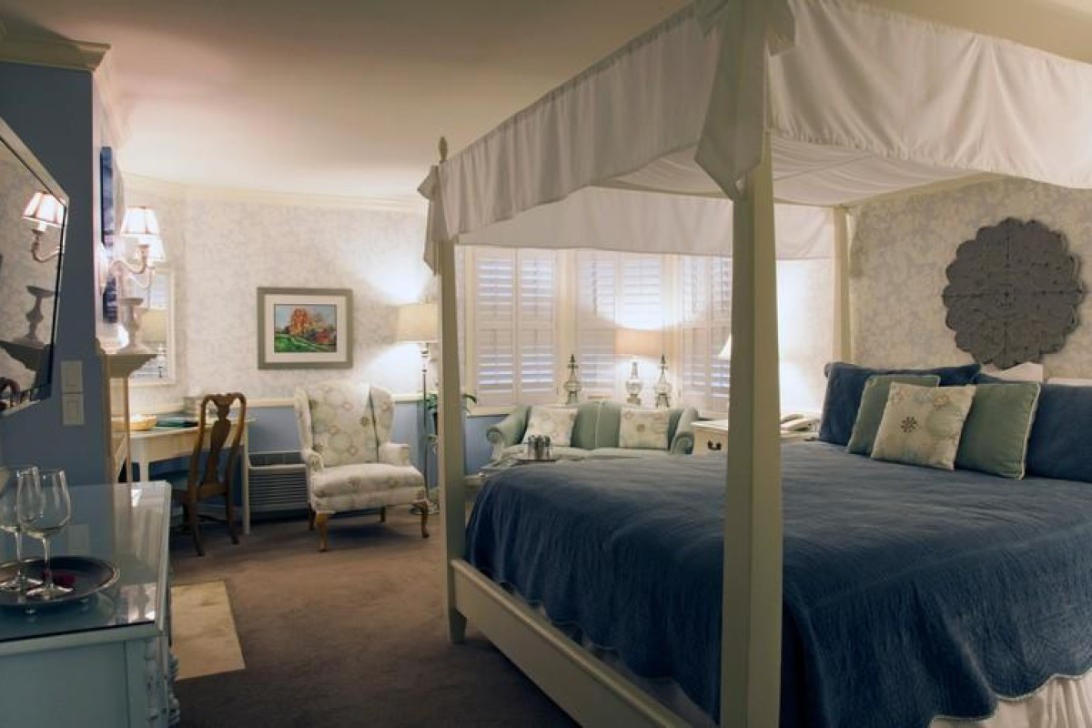 Apple Farm Inn