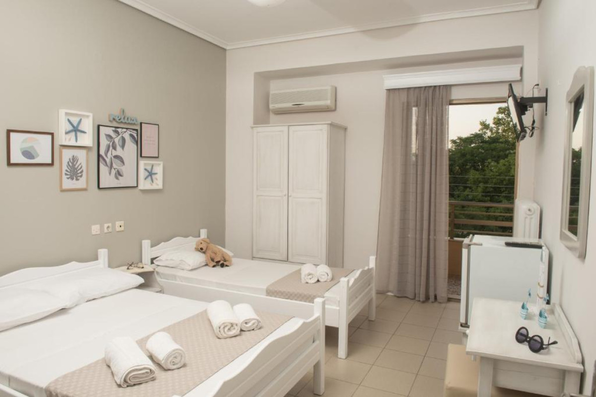 Aqua Beachfront Elegant