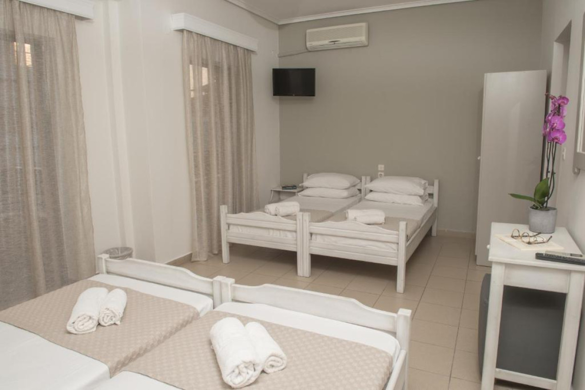 Aqua Beachfront Elegant