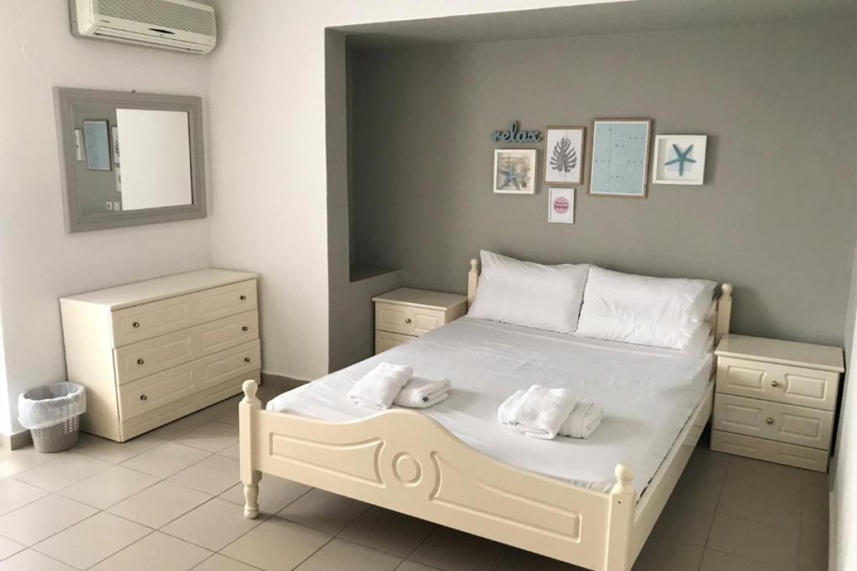 Aqua Beachfront Elegant
