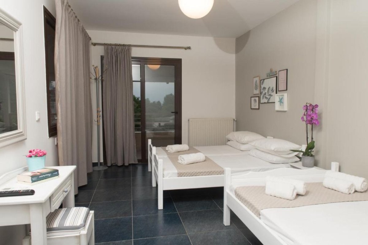 Aqua Beachfront Elegant