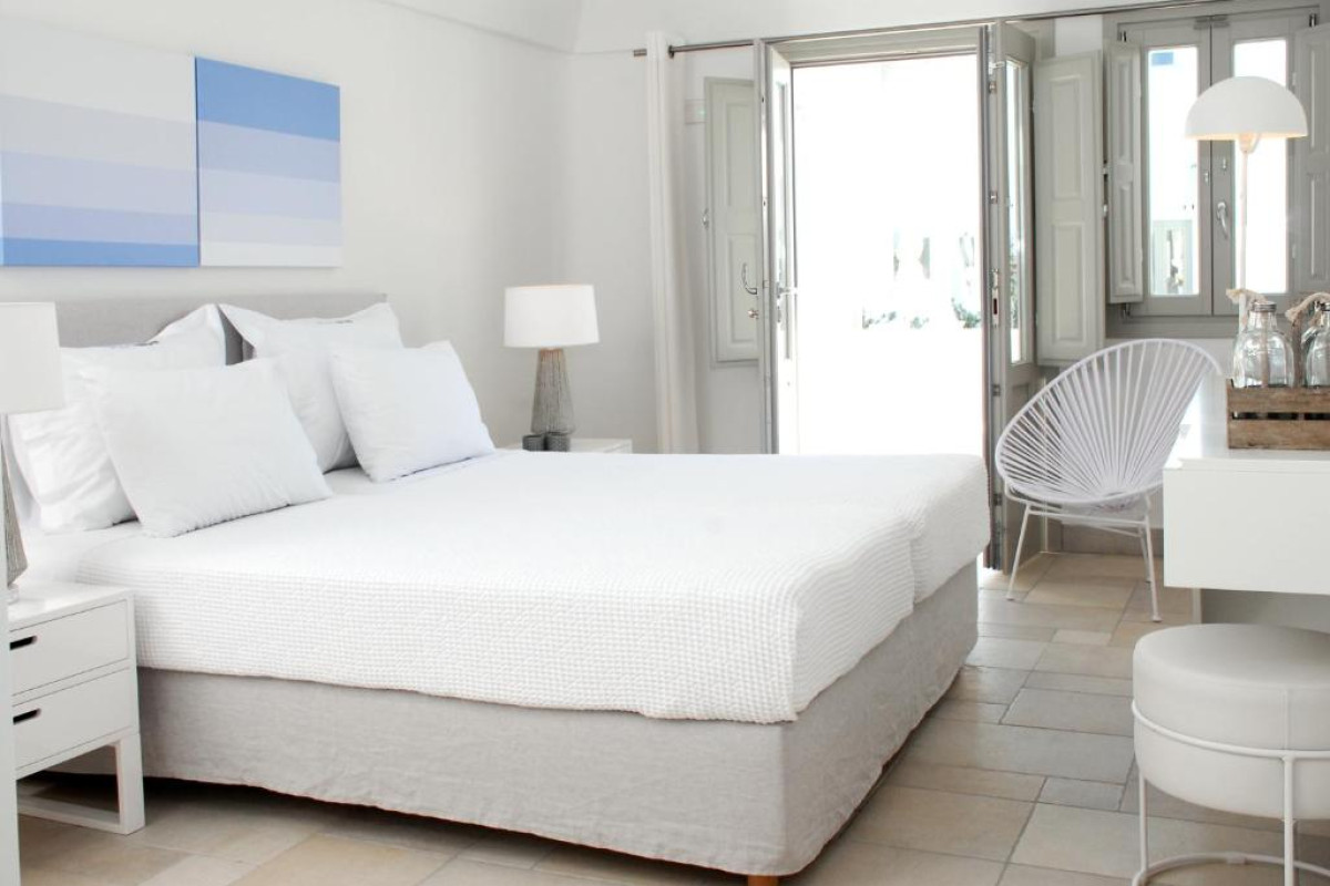 Aqua Blue (Perissa - Santorini)