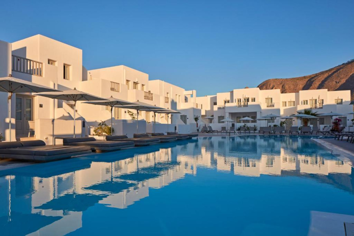 Aqua Blue (Perissa - Santorini)