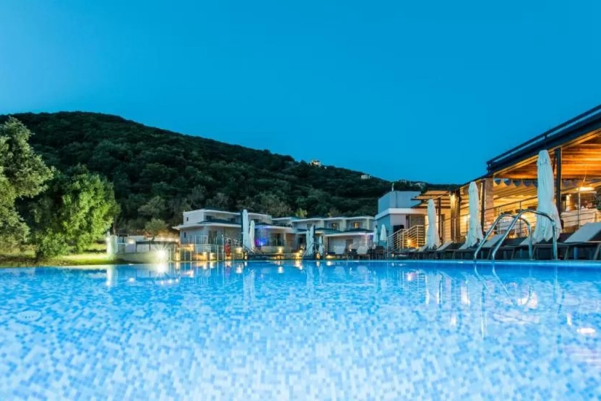 Aqua Oliva ( Agia Paraskevi)