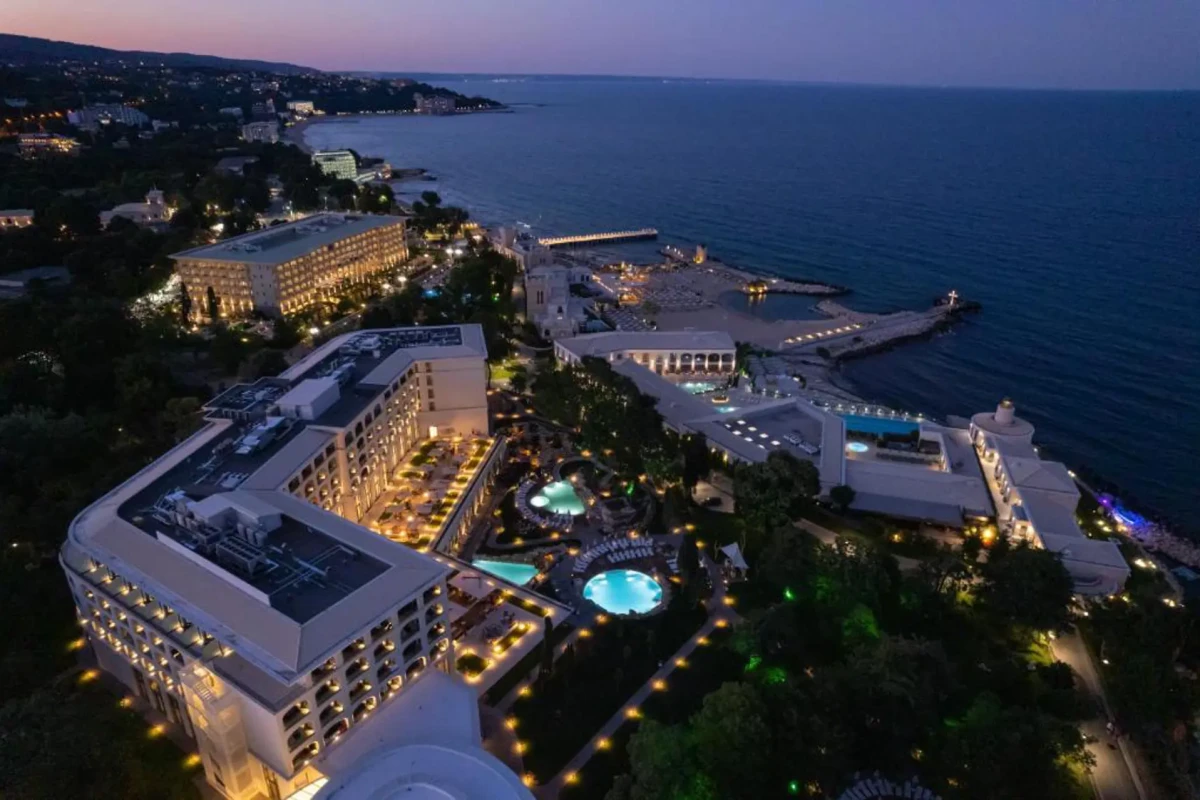 AQUAHOUSE ENSANA HOTEL