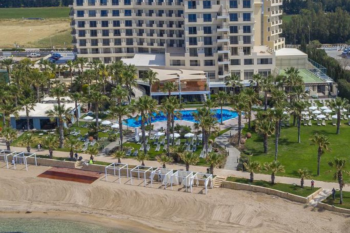 Aquamare Beach Hotel & Spa