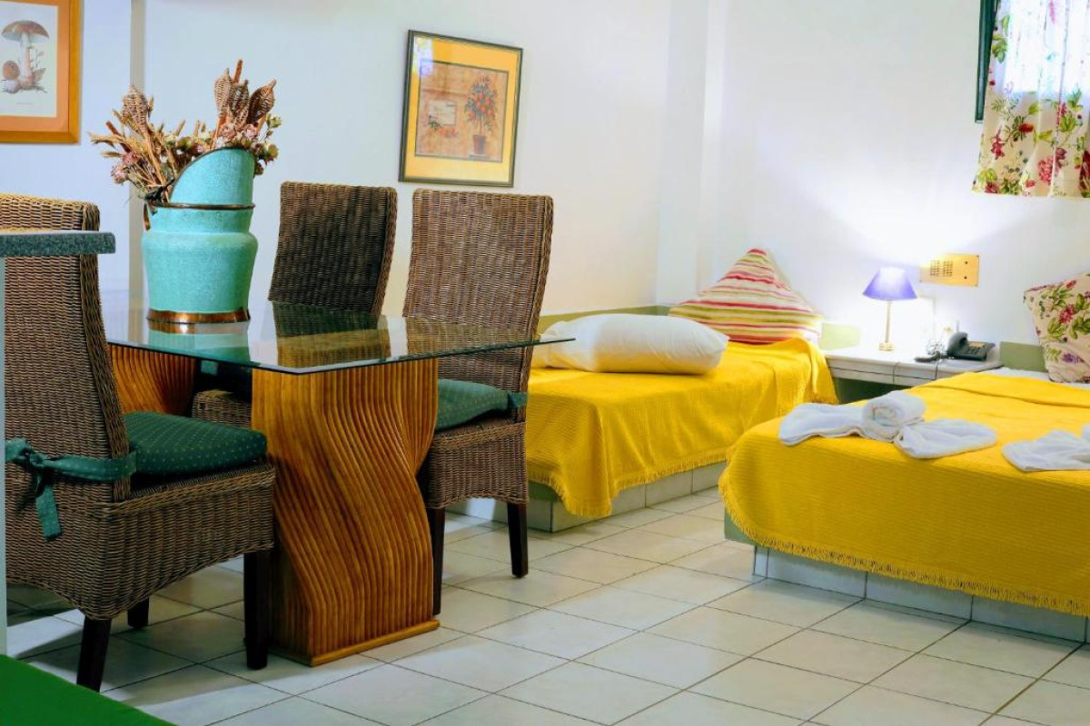 Aquarius Apartments