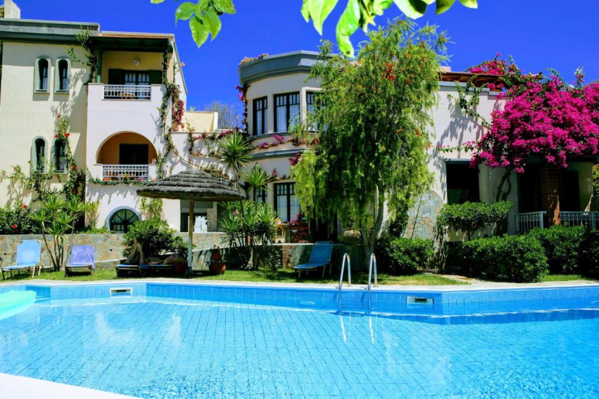 Aquarius Apartments